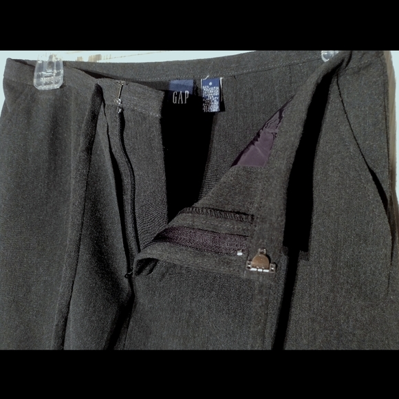 Like new skirt from GAP - Picture 8 of 10